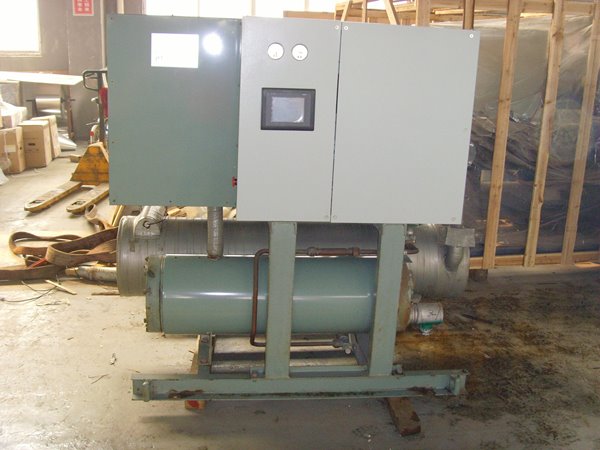 清城酒店中央空调不停机清洗方法介绍